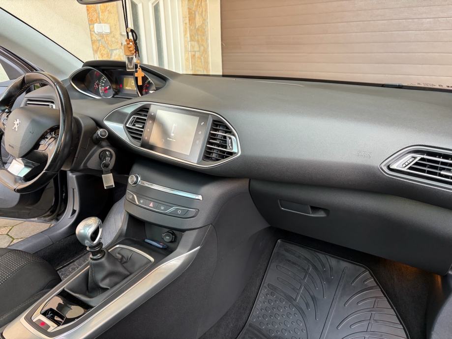 Peugeot 308 allure 2,0 bluehdi 150, fotografija 15