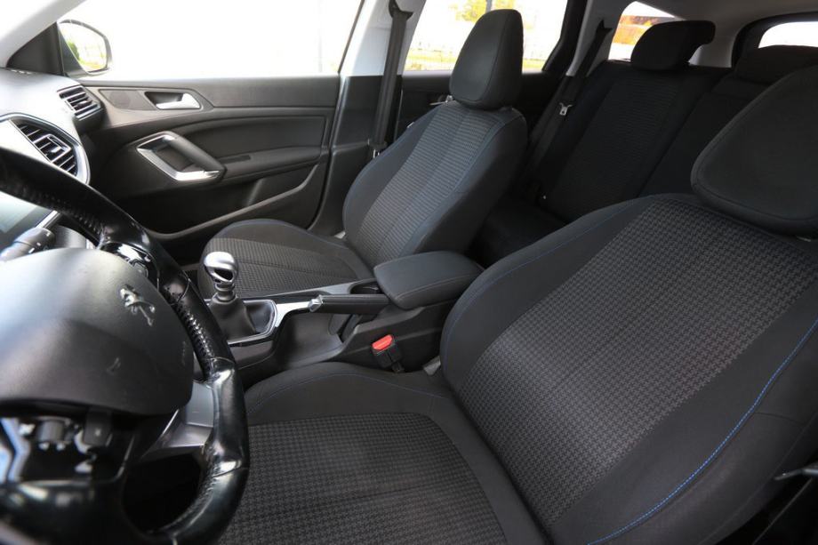 Peugeot 308 BlueHDI Karavan Active Business -FACELIFT-, fotografija 6
