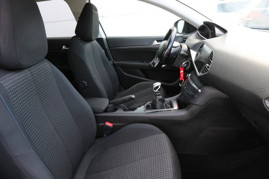 Peugeot 308 BlueHDI Karavan Active Business -FACELIFT-, fotografija 7