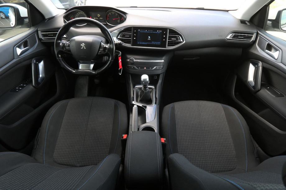 Peugeot 308 BlueHDI Karavan Active Business -FACELIFT-, fotografija 5