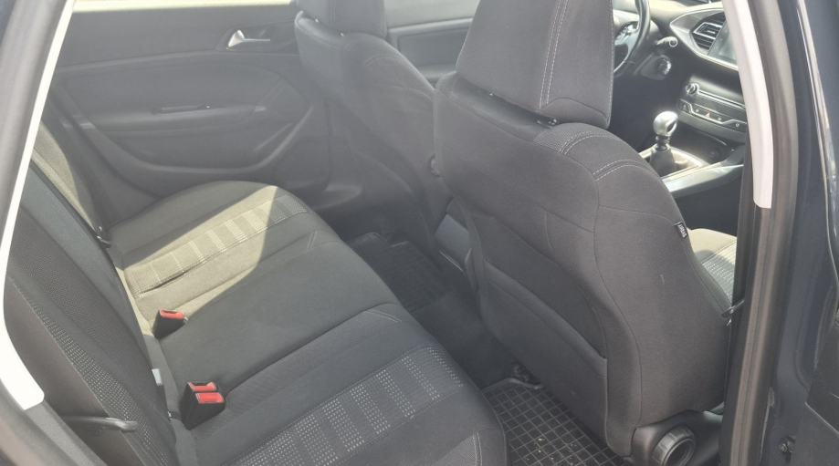 Peugeot 308 SW 1,2 96 KW 2016 reg 08/27 VEL. SERV. KUKA ODLIČNO STANJE, fotografija 11