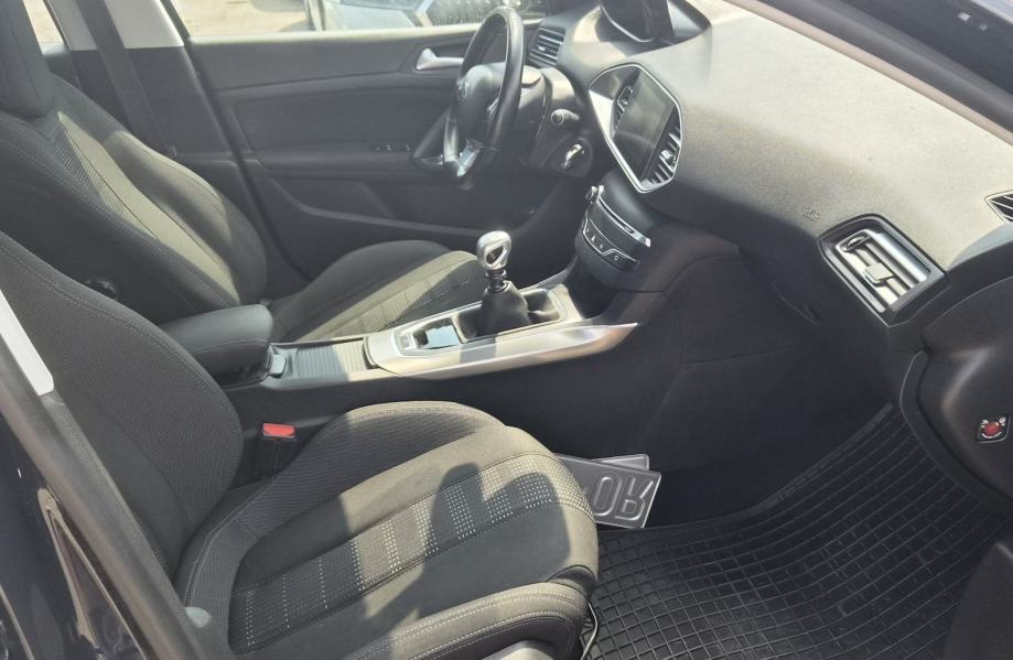 Peugeot 308 SW 1,2 96 KW 2016 reg 08/27 VEL. SERV. KUKA ODLIČNO STANJE, fotografija 12