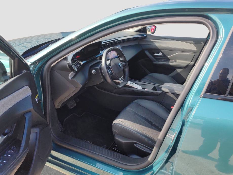 PEUGEOT 308 SW 1.2 PureTech 130 KS ALLURE AUTOMATIK *VOZILO S JAMSTVOM, fotografija 11