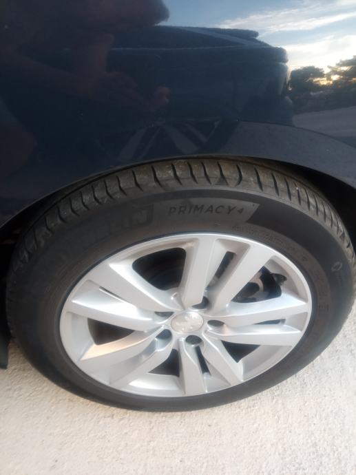 Peugeot 308 SW,1.2,reg. 1 god,servisna,zamjena, fotografija 7
