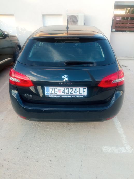 Peugeot 308 SW,1.2,reg. 1 god,servisna,zamjena, fotografija 8