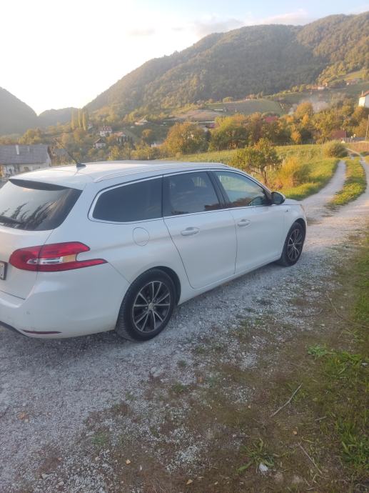 Peugeot 308 SW 1,2, fotografija 4