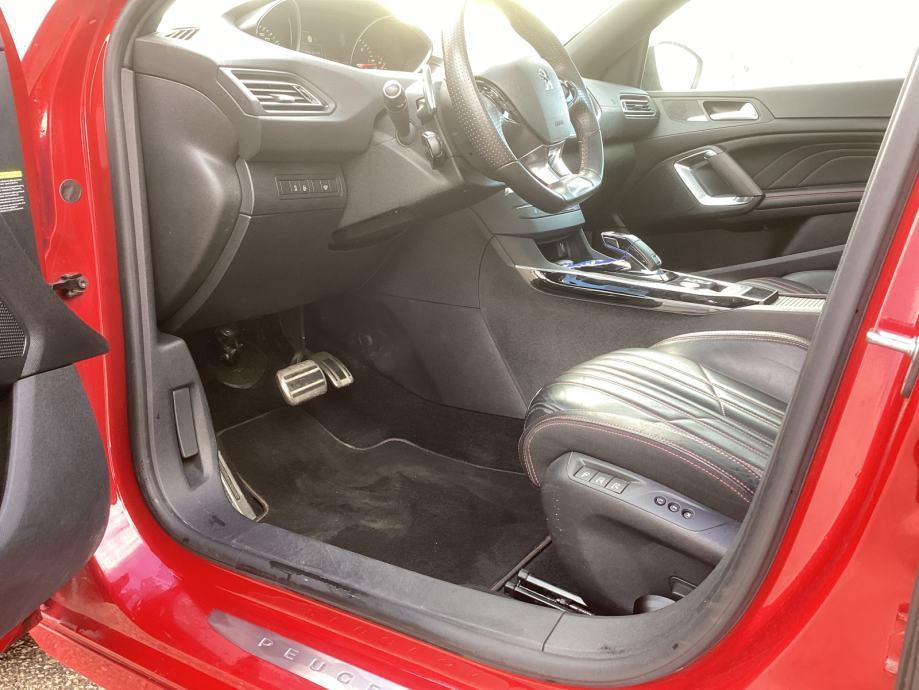 Peugeot 308 SW 1,5 BlueHDi automatik GT line, fotografija 11