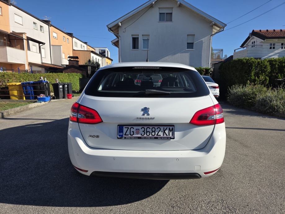 Peugeot 308 SW 1,5 BlueHDi AUTOMATIK / NOVI LANAC, fotografija 5