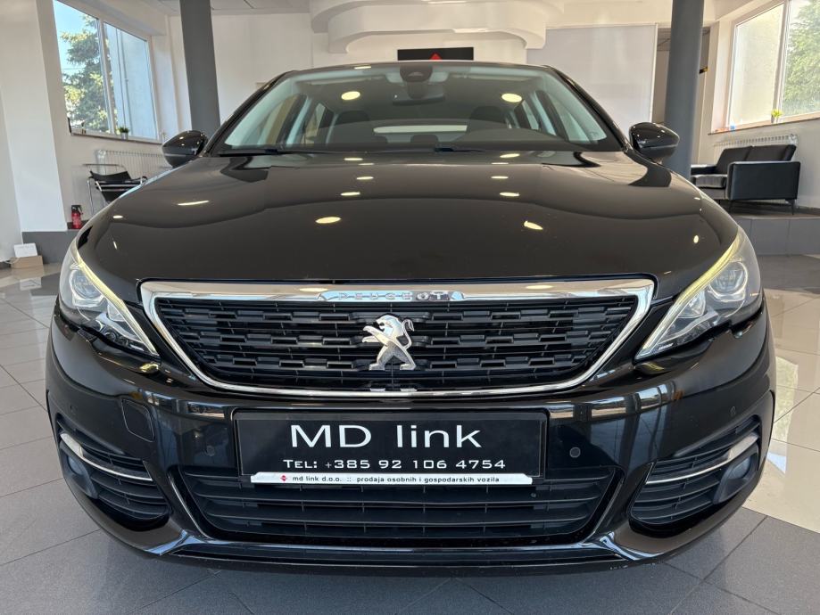 Peugeot 308 SW 1,5 BlueHDi, fotografija 16