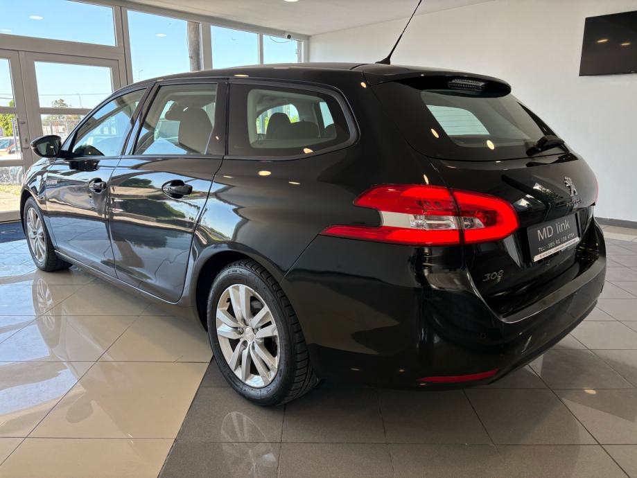 Peugeot 308 SW 1,5 BlueHDi, fotografija 4
