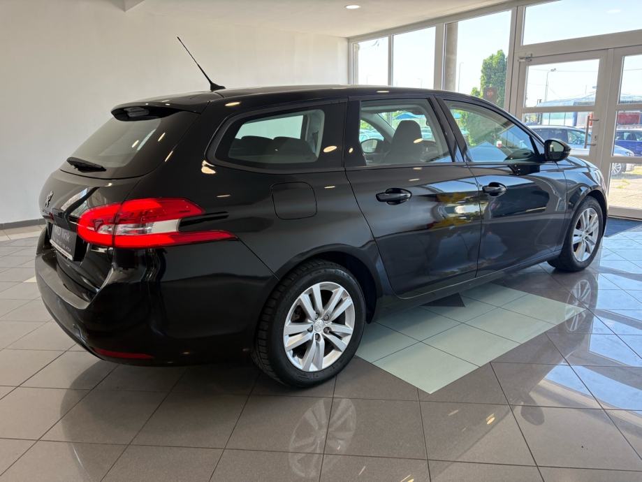 Peugeot 308 SW 1,5 BlueHDi, fotografija 20
