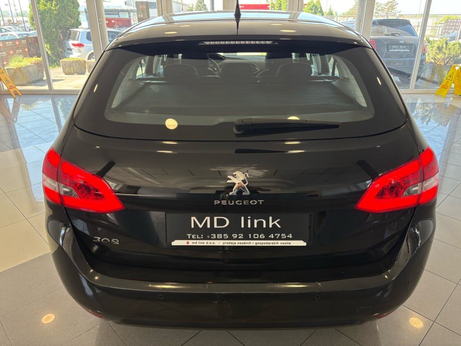 Peugeot 308 SW 1,5 BlueHDi, fotografija 19
