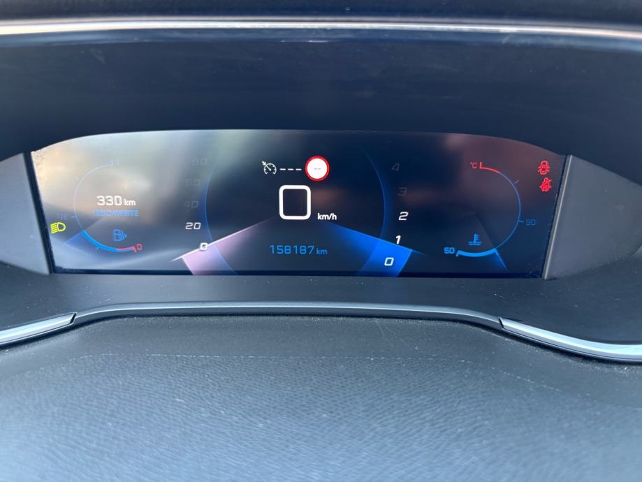 Peugeot 308 SW 1,5 BlueHDi, fotografija 11