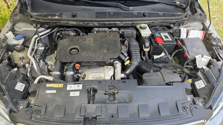 Peugeot 308 SW 1,5 BlueHDi, fotografija 13