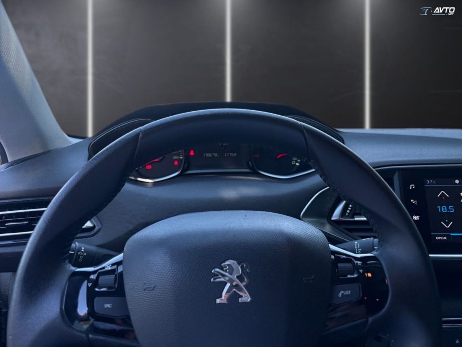 Peugeot 308 SW 1,5 BlueHDi, fotografija 6