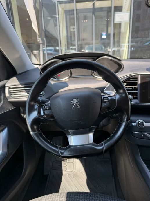 Peugeot 308 SW 1,5 BlueHDi, fotografija 8
