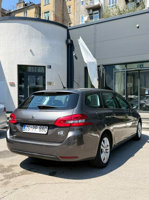 Peugeot 308 SW 1,5 BlueHDi, fotografija 3