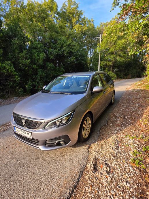 Peugeot 308 SW 1,5 BlueHDi, fotografija 2