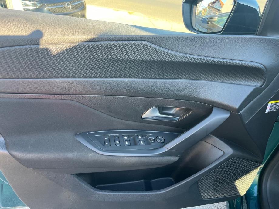 Peugeot 308 SW 1,5 Diesel Automatik NAVI,LED 1VL Nije uvoz Jamstvo 1G, fotografija 13