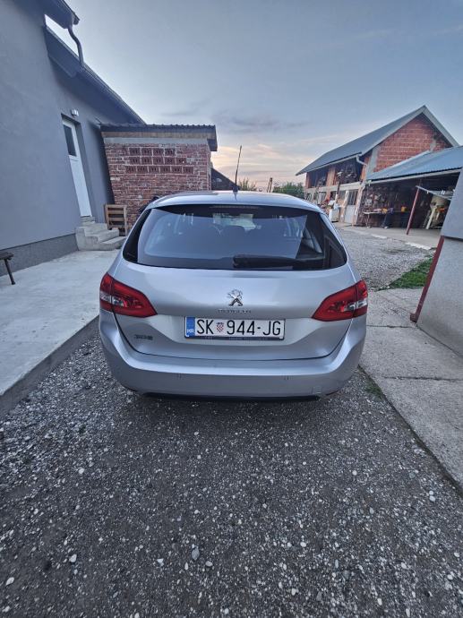 Peugeot 308 SW 1,6 BlueHDi, fotografija 10