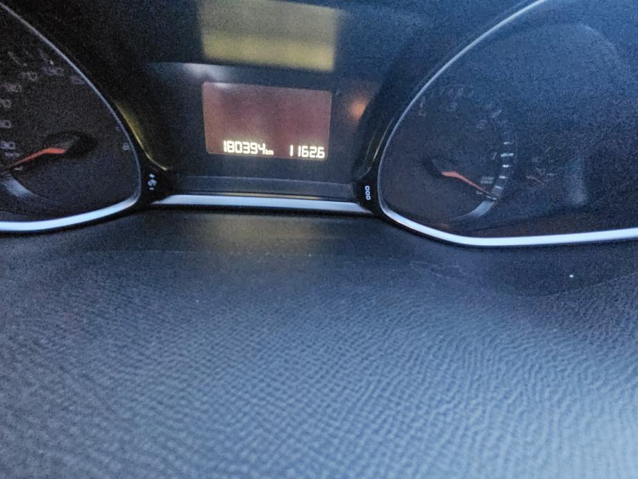 Peugeot 308 SW 1,6 BlueHDi, fotografija 13