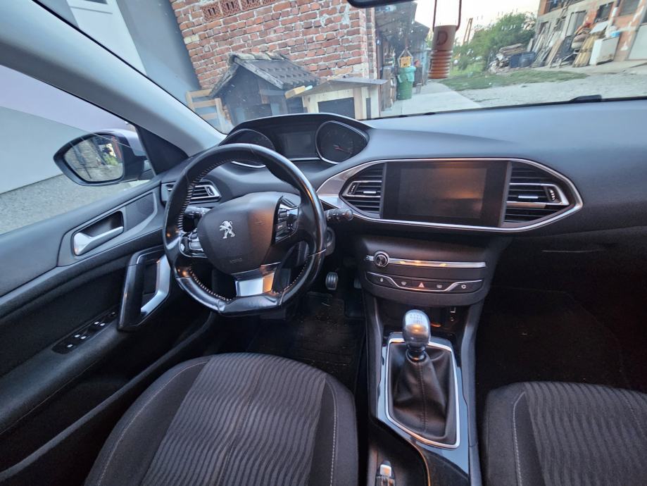 Peugeot 308 SW 1,6 BlueHDi, pogled izvana - slika 2