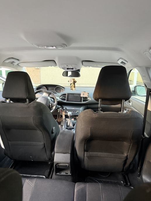 Peugeot 308 SW 1,6 HDi Allure, fotografija 6