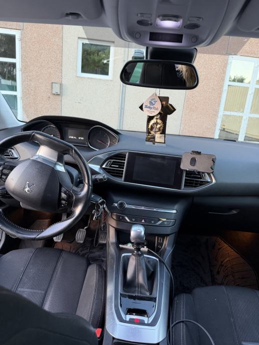 Peugeot 308 SW 1,6 HDi Allure, fotografija 5