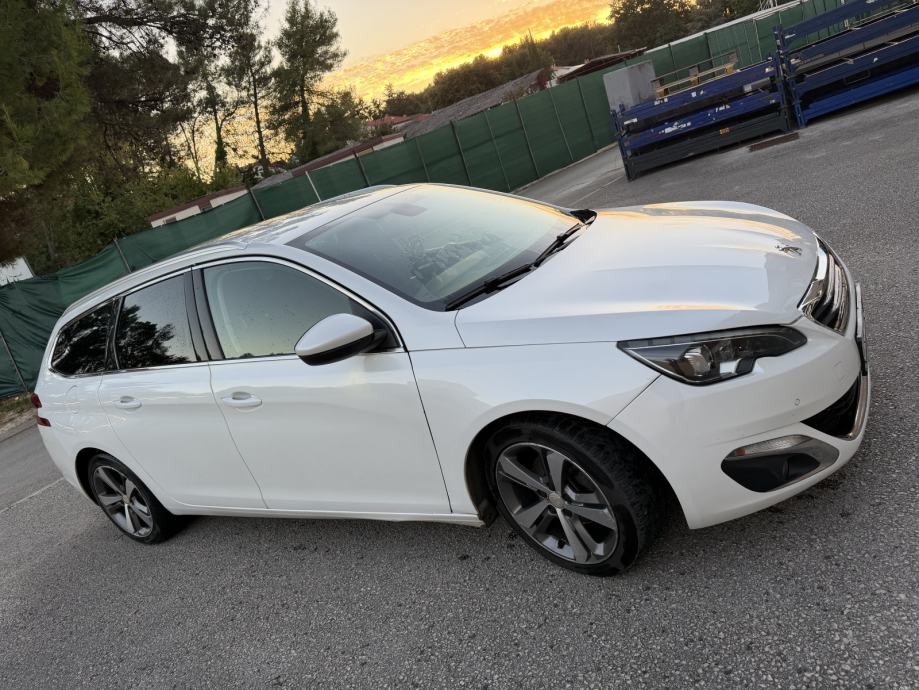 Peugeot 308 SW 1,6 HDi Allure, fotografija 3