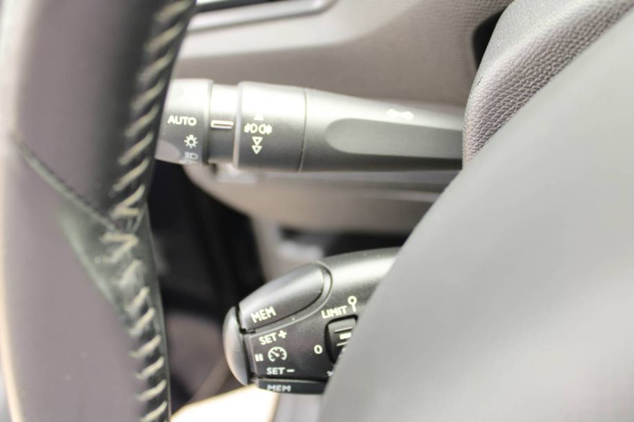 Peugeot 308 SW 1.6 HDi AUTOMATIK *NAVIGACIJA*, fotografija 14