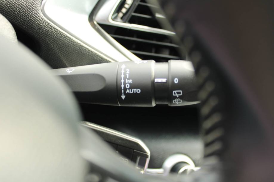 Peugeot 308 SW 1.6 HDi AUTOMATIK *NAVIGACIJA*, fotografija 15