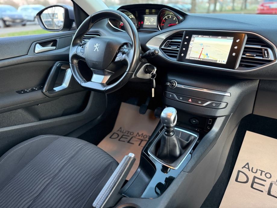 Peugeot 308 SW 1,6 hdi-NAVIGACIJA-GR.SJEDALA-PDCx2-LED DNEVNA, fotografija 17