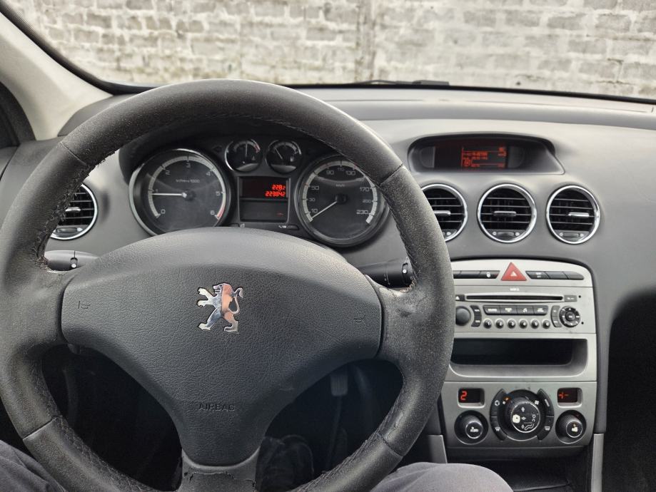 Peugeot 308 SW 1,6 HDi, fotografija 13
