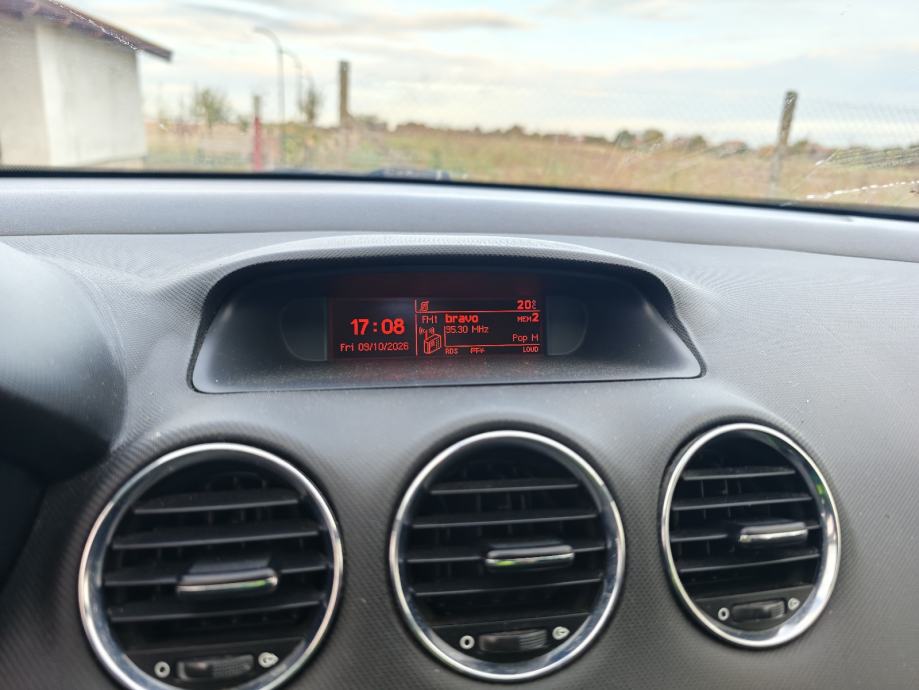 Peugeot 308 SW 1,6 HDi, fotografija 10