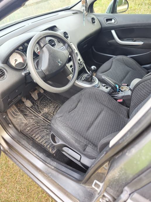 Peugeot 308 SW 1,6 HDi, fotografija 7