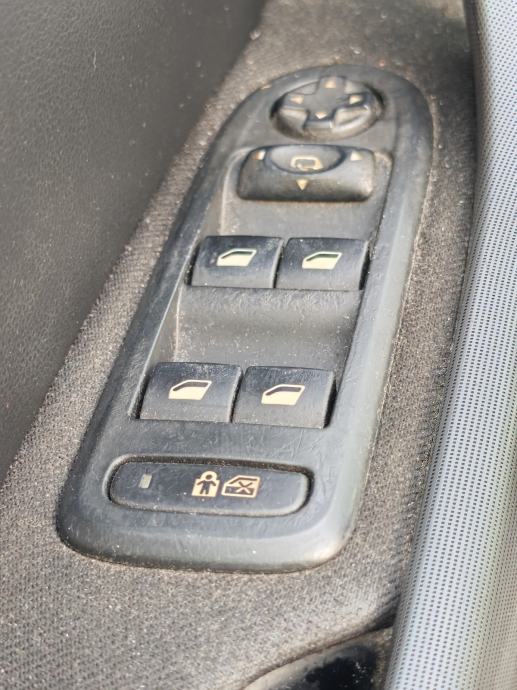 Peugeot 308 SW 1,6 HDi, fotografija 15