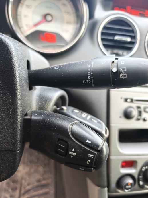 Peugeot 308 SW 1,6 HDi, fotografija 19