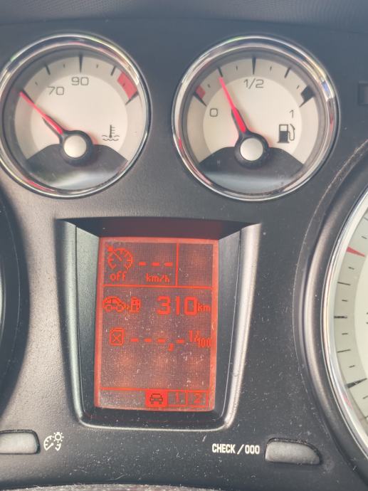 Peugeot 308 SW 1,6 HDi, fotografija 14
