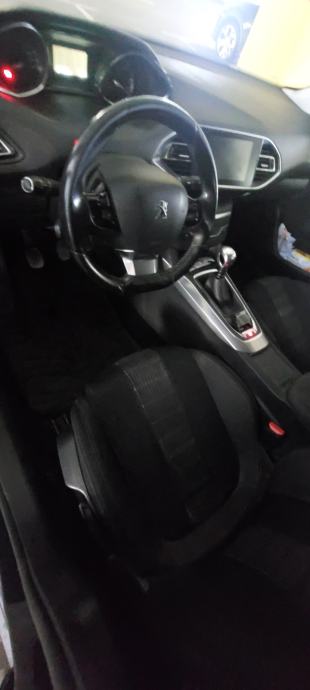 Peugeot 308 SW 1,6, fotografija 19