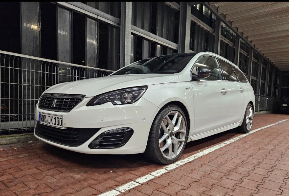 Peugeot 308 SW 2,0 GT automatik, fotografija 2
