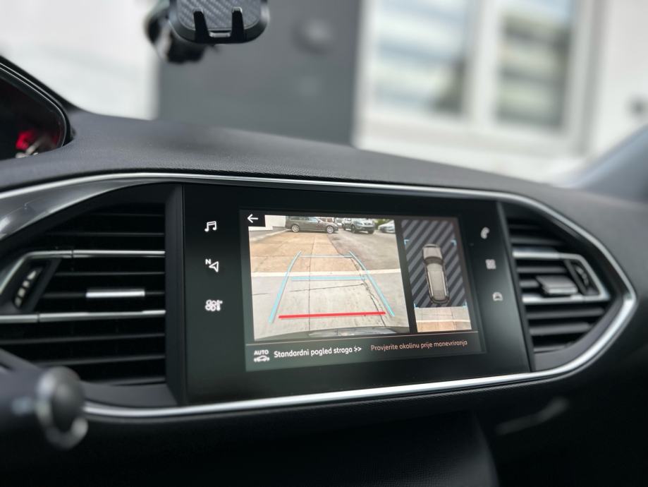 Peugeot 308 SW 2,0BlueHDi automatik 2017G.ALLURE OPREMA FULL PANORAMA, fotografija 18