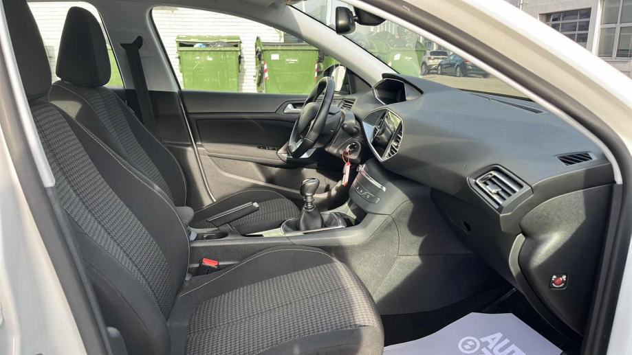 PEUGEOT 308 SW 2020 • PREMIUM jamstvo • AutoZubak Rabljena, fotografija 9