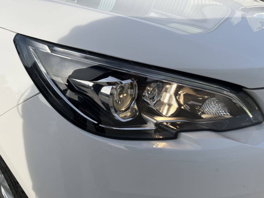 PEUGEOT 308 SW 2020 • PREMIUM jamstvo • AutoZubak Rabljena, fotografija 15