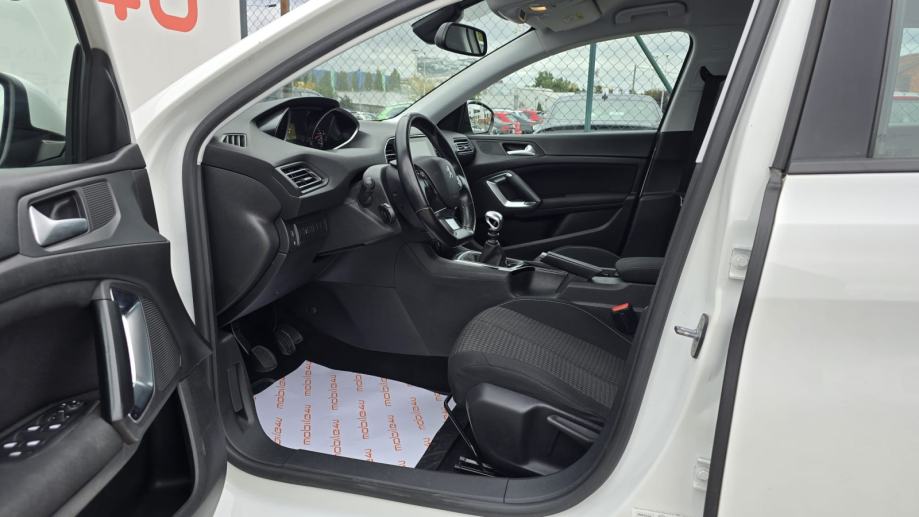 Peugeot 308 SW Active 1.5 BlueHDi, fotografija 7