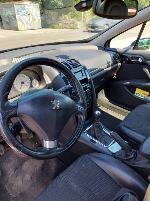 Peugeot 407 2,2 HDi, fotografija 2