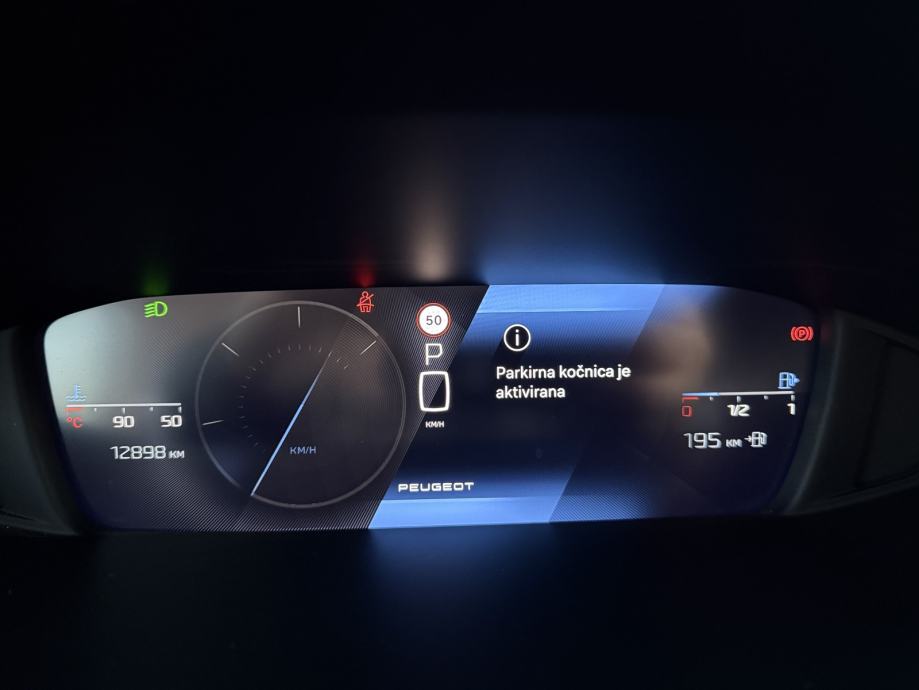 Peugeot 408 1.2 PURE TECH ALLURE AUTOMATIK,SERVIS,26000 KM,REG 11/2026, fotografija 15