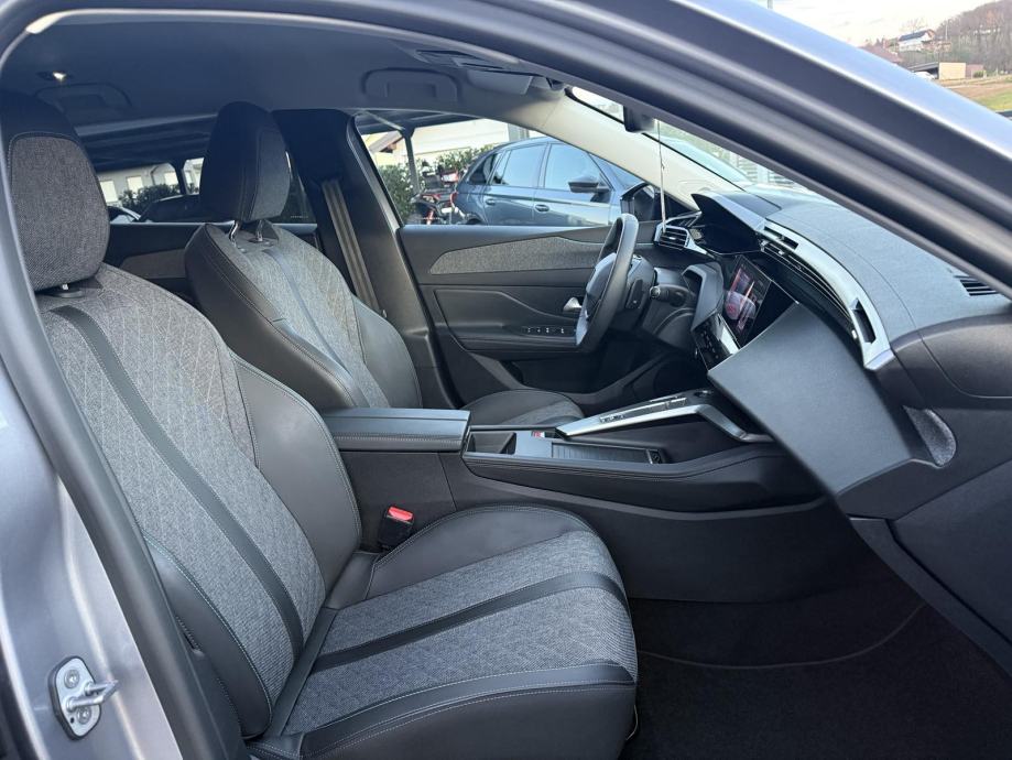 Peugeot 408 1.2 PURE TECH ALLURE AUTOMATIK,SERVIS,26000 KM,REG 11/2026, fotografija 11