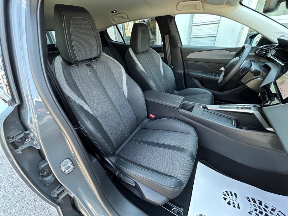 Peugeot 408 ALLURE HYBRID 145 e-DCS6 - 10.000 km - REG 1 GOD!, fotografija 17