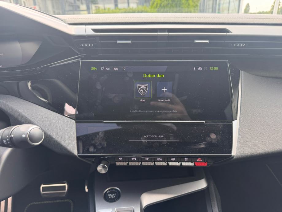 Peugeot 408 GT HYBRID 145 e-DCS6 automatik TESTNO VOZILO, fotografija 13