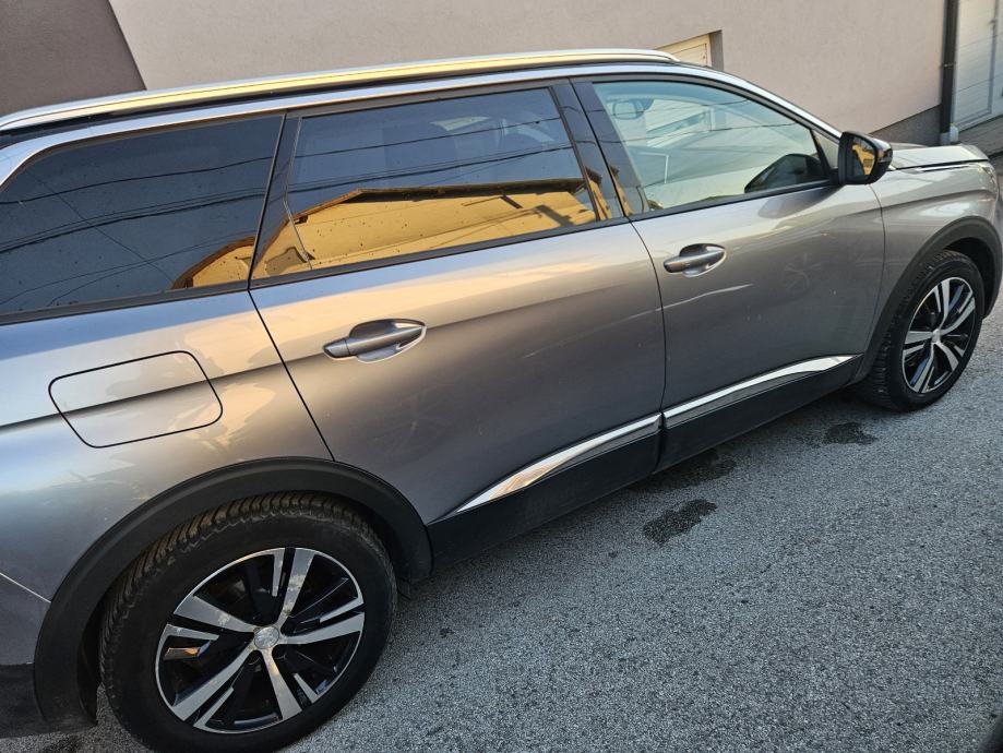 Peugeot 5008 1,2 PureTech ALLURE/Automatik, fotografija 5